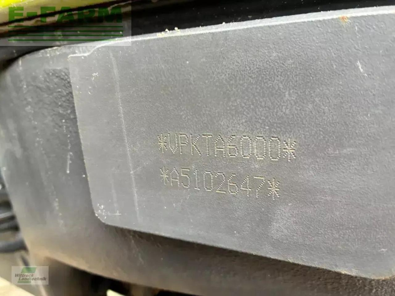 Tracteur agricole CLAAS axion 810 cis+