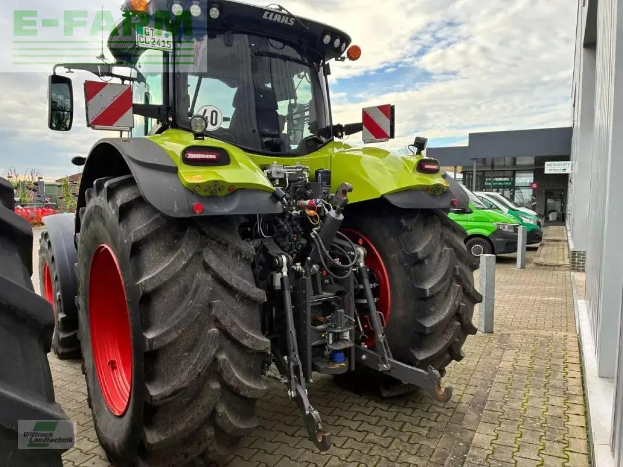 Tracteur agricole CLAAS axion 810 cis+