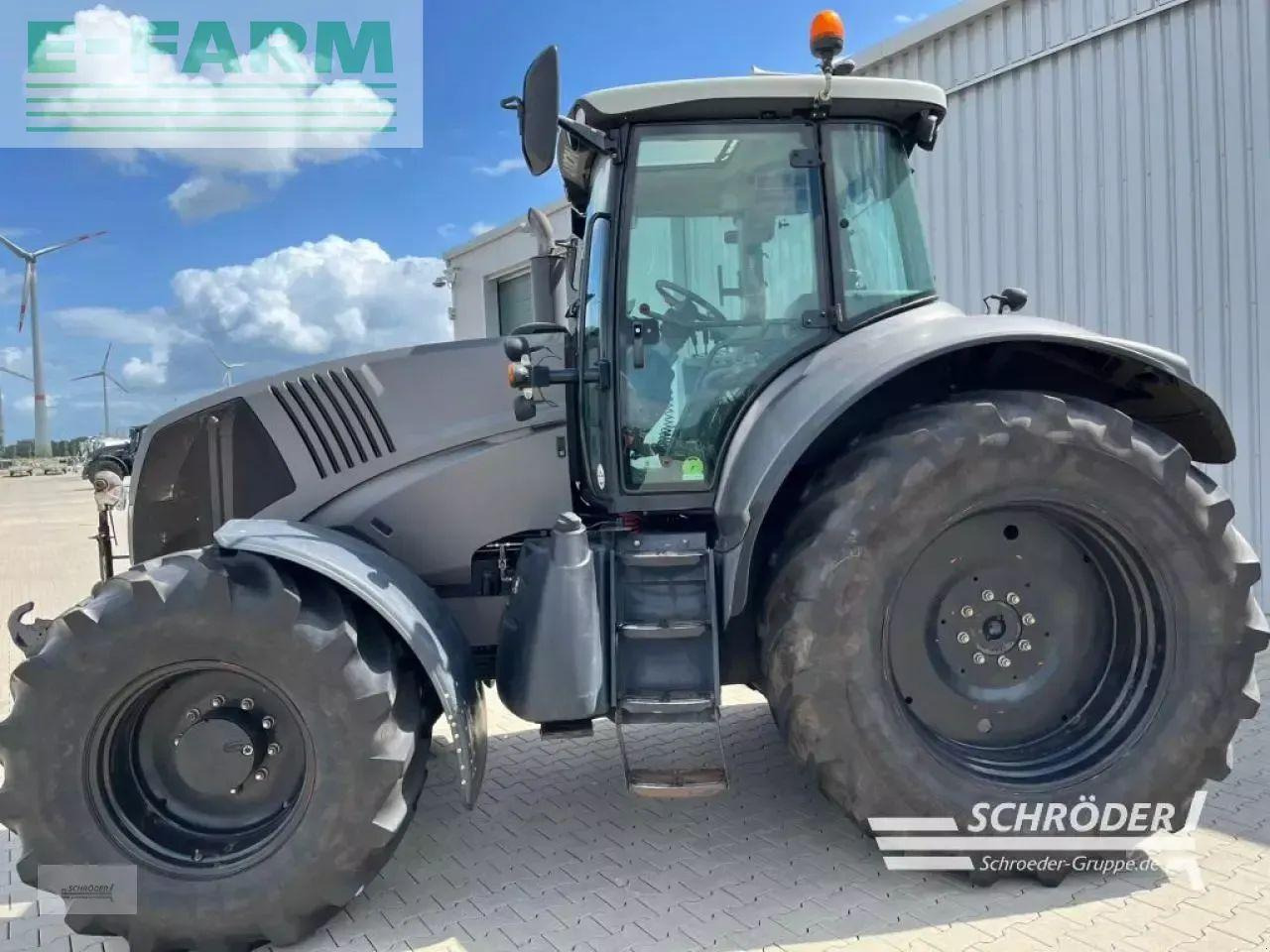 Tracteur agricole CLAAS axion 810 cis