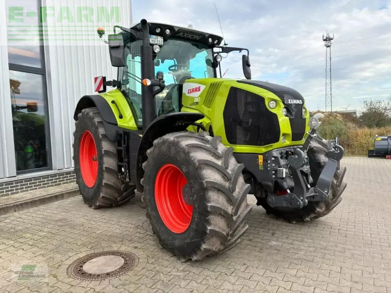 Tracteur agricole CLAAS axion 810 cis+