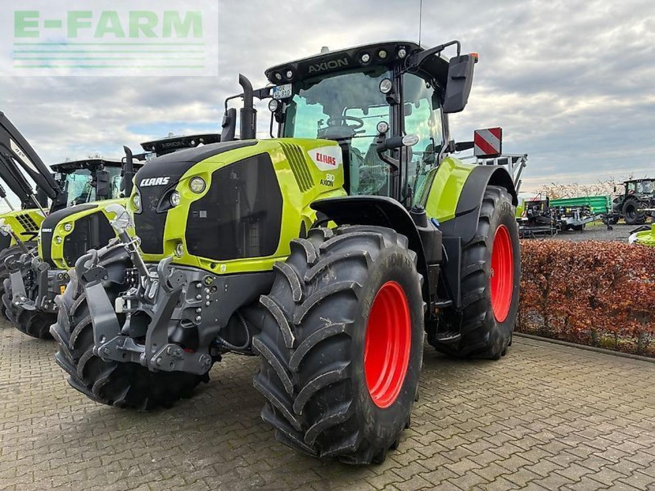 Tracteur agricole CLAAS axion 810 cm cebis