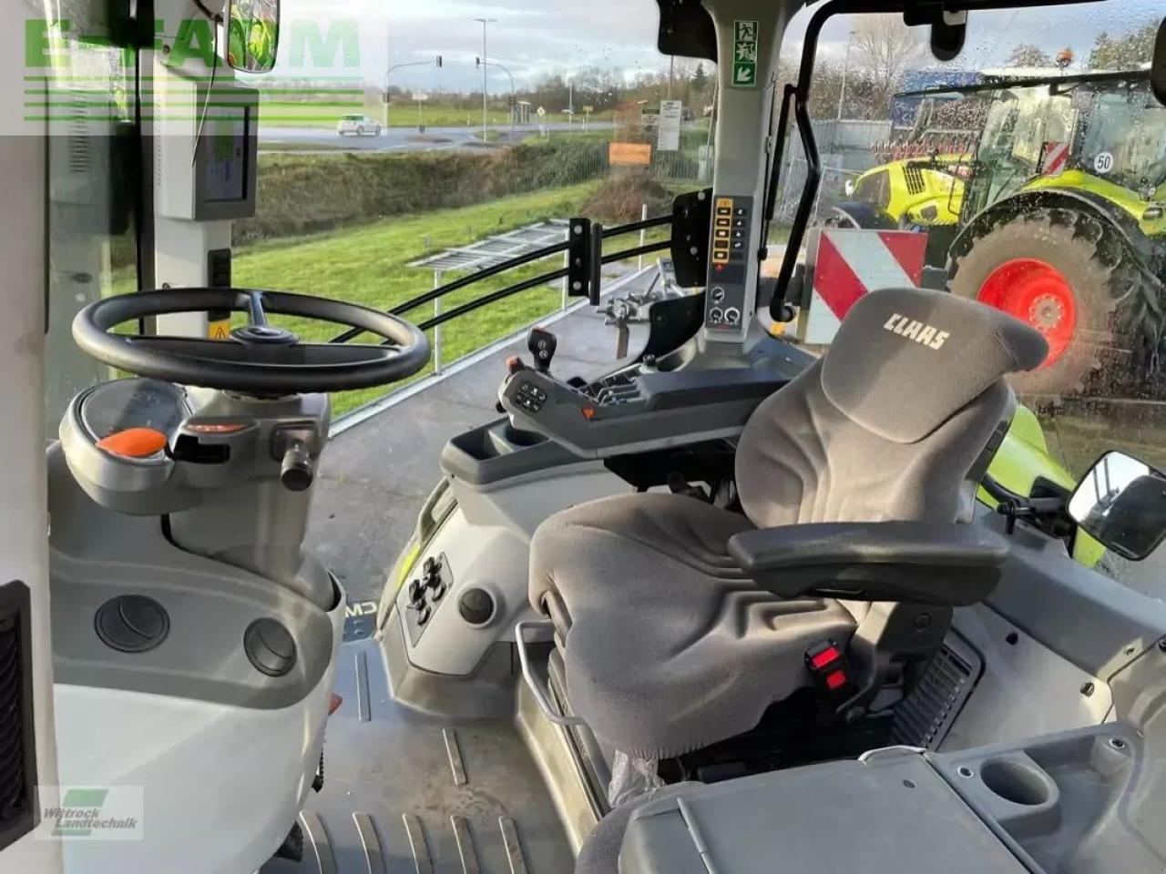 Tracteur agricole CLAAS axion 810 cm cis+