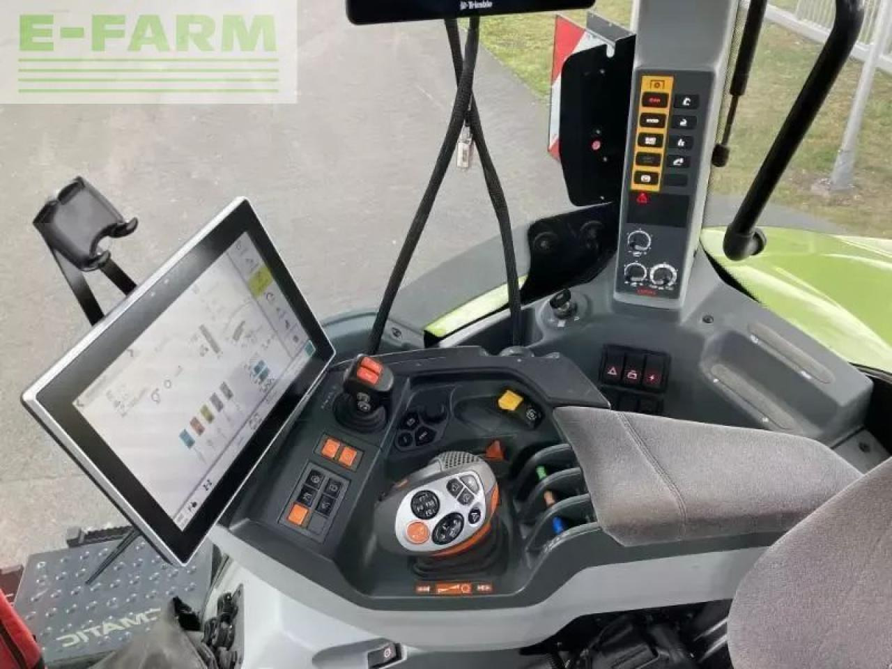 Tracteur agricole CLAAS axion 810 cmatic cebis CMATIC CEBIS