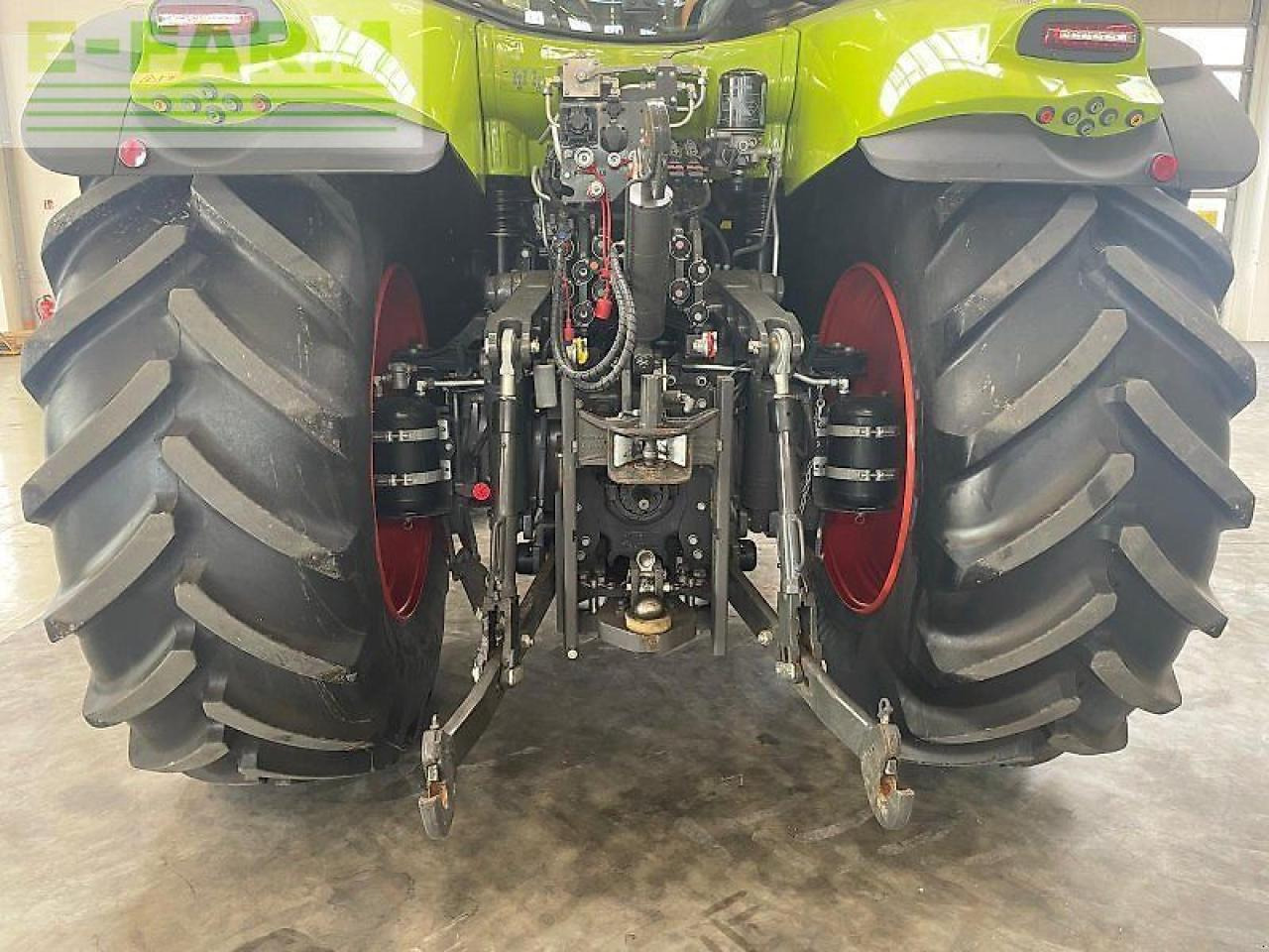 Tracteur agricole CLAAS axion 810 cmatic cebis CMATIC CEBIS