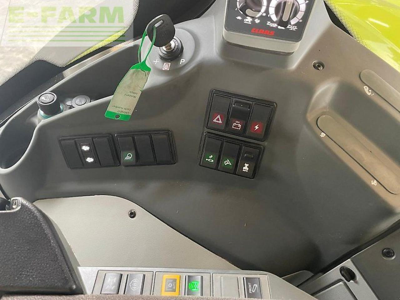 Tracteur agricole CLAAS axion 810 cmatic cebis CMATIC CEBIS