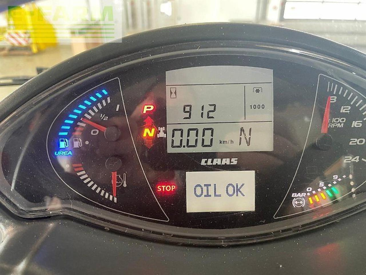 Tracteur agricole CLAAS axion 810 cmatic cebis CMATIC CEBIS