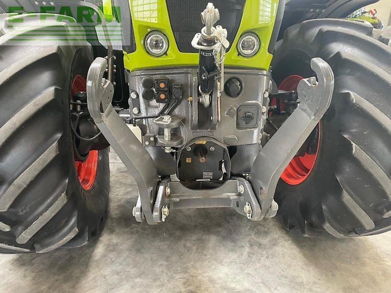 Tracteur agricole CLAAS axion 810 cmatic cebis CMATIC CEBIS