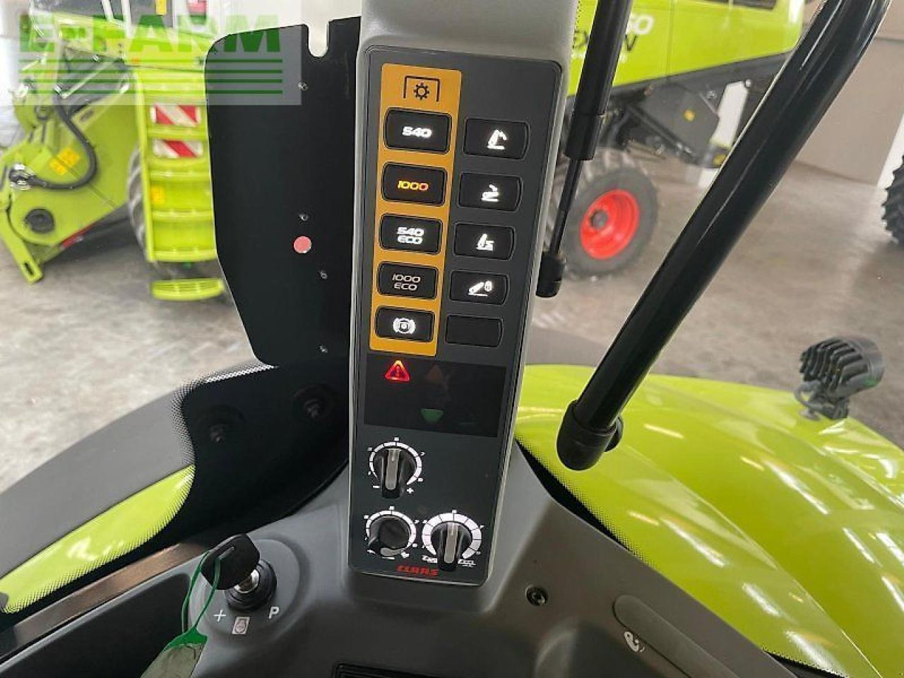 Tracteur agricole CLAAS axion 810 cmatic cebis CMATIC CEBIS