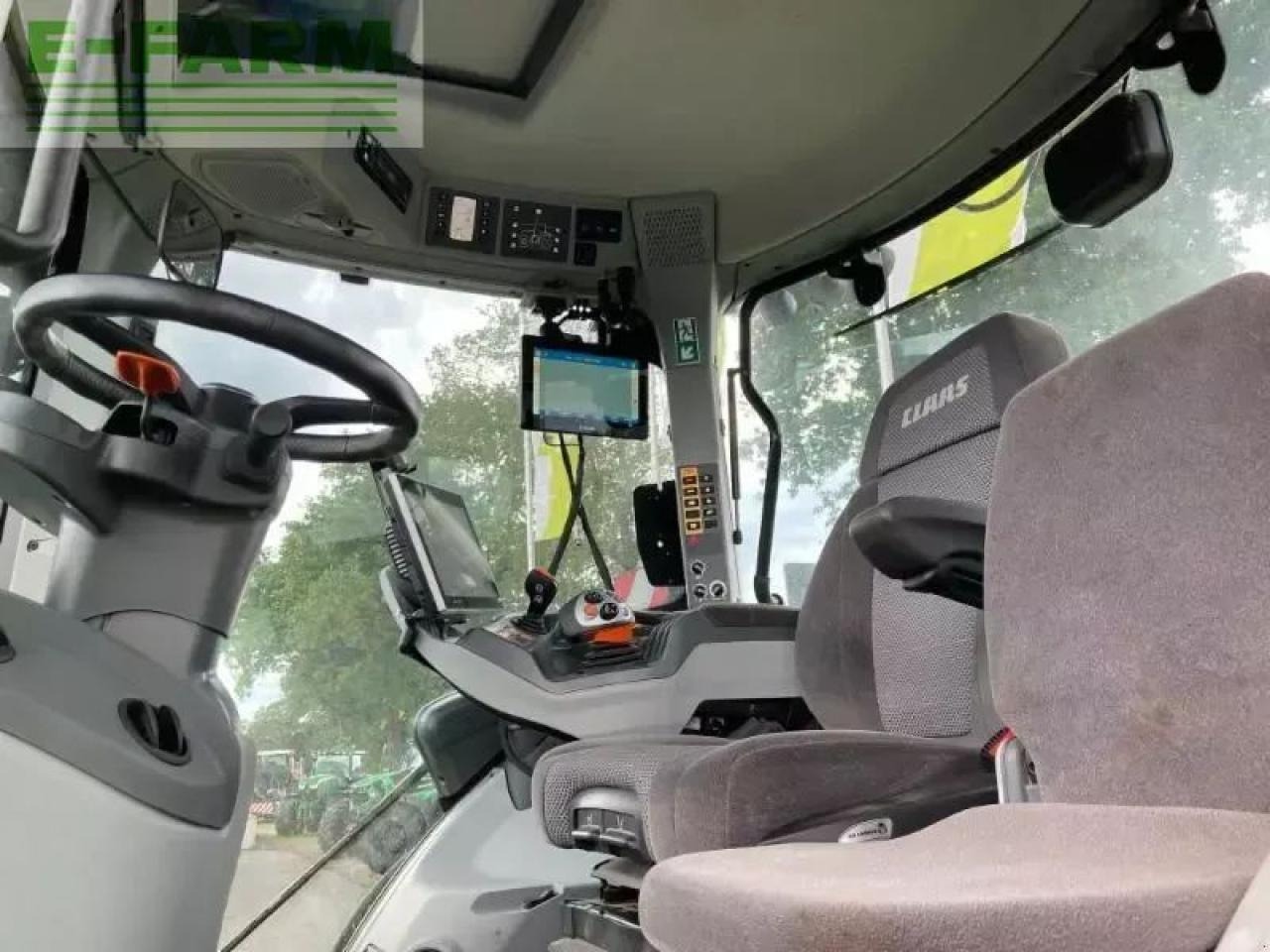 Tracteur agricole CLAAS axion 810 cmatic cebis CMATIC CEBIS