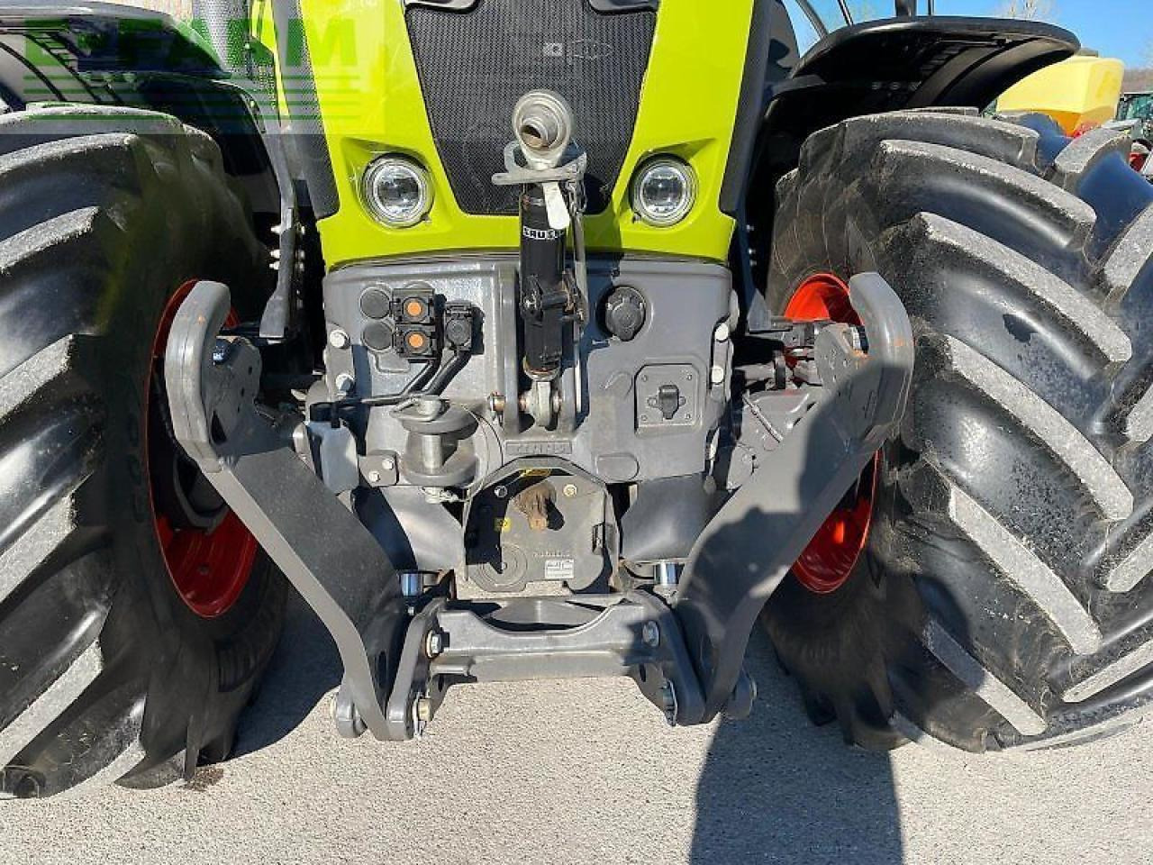 Tracteur agricole CLAAS axion 810 cmatic cebis CMATIC CEBIS