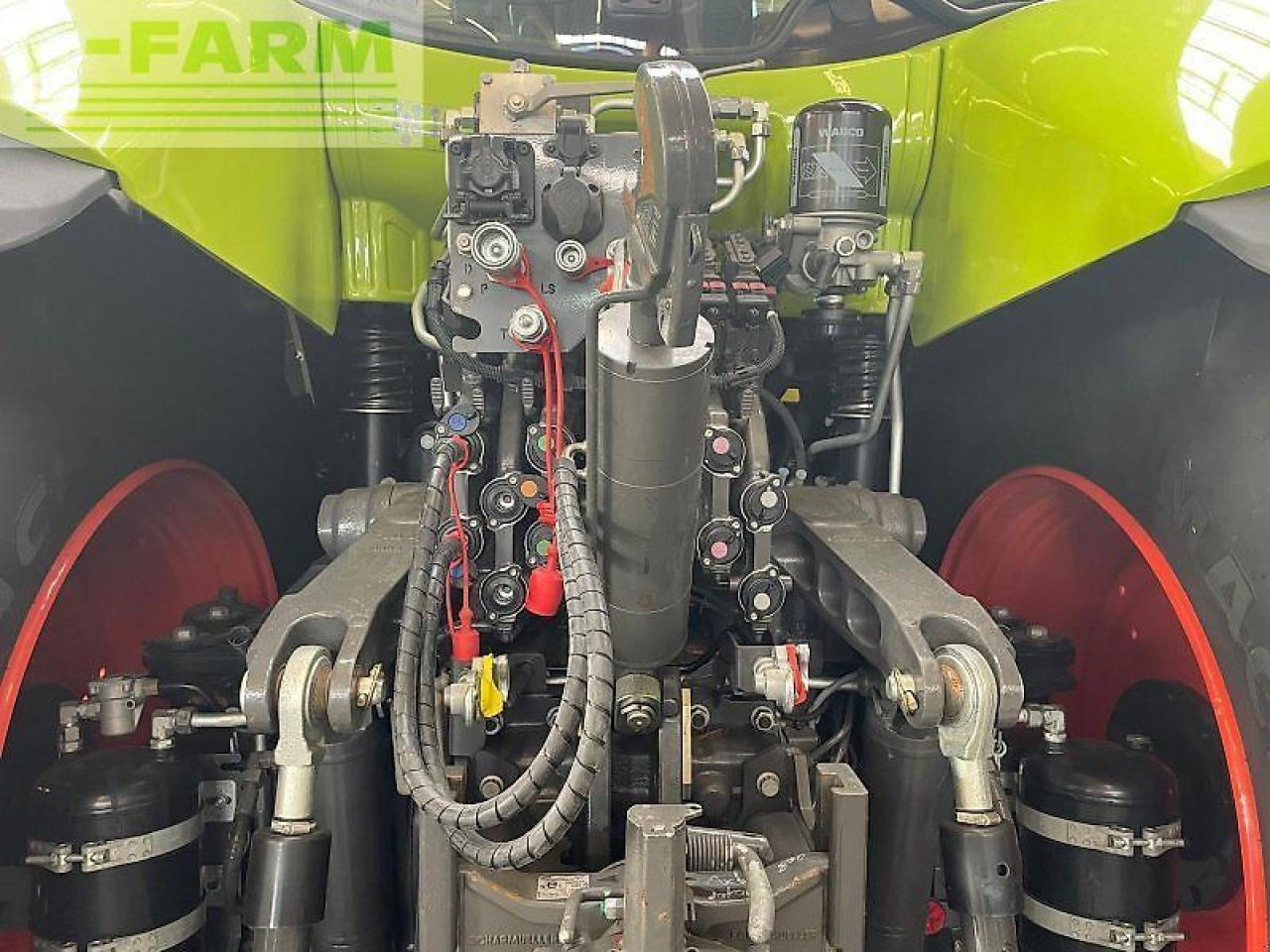 Tracteur agricole CLAAS axion 810 cmatic cebis CMATIC CEBIS