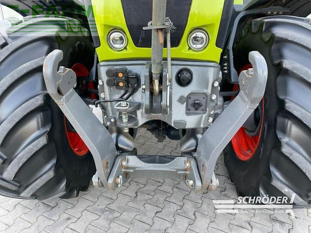 Tracteur agricole CLAAS axion 810 cmatic cebis CMATIC CEBIS