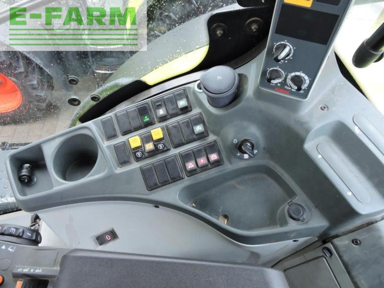 Tracteur agricole CLAAS axion 810 cmatic cis