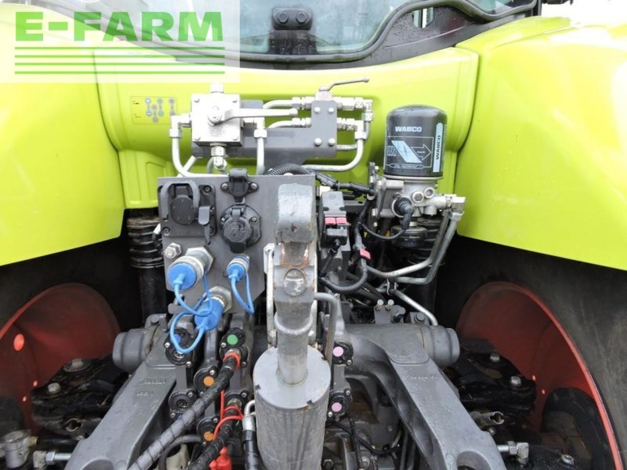 Tracteur agricole CLAAS axion 810 cmatic cis CIS