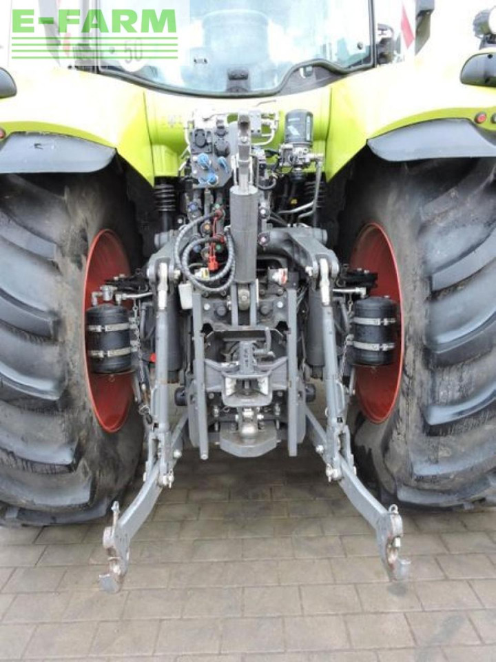 Tracteur agricole CLAAS axion 810 cmatic cis CIS