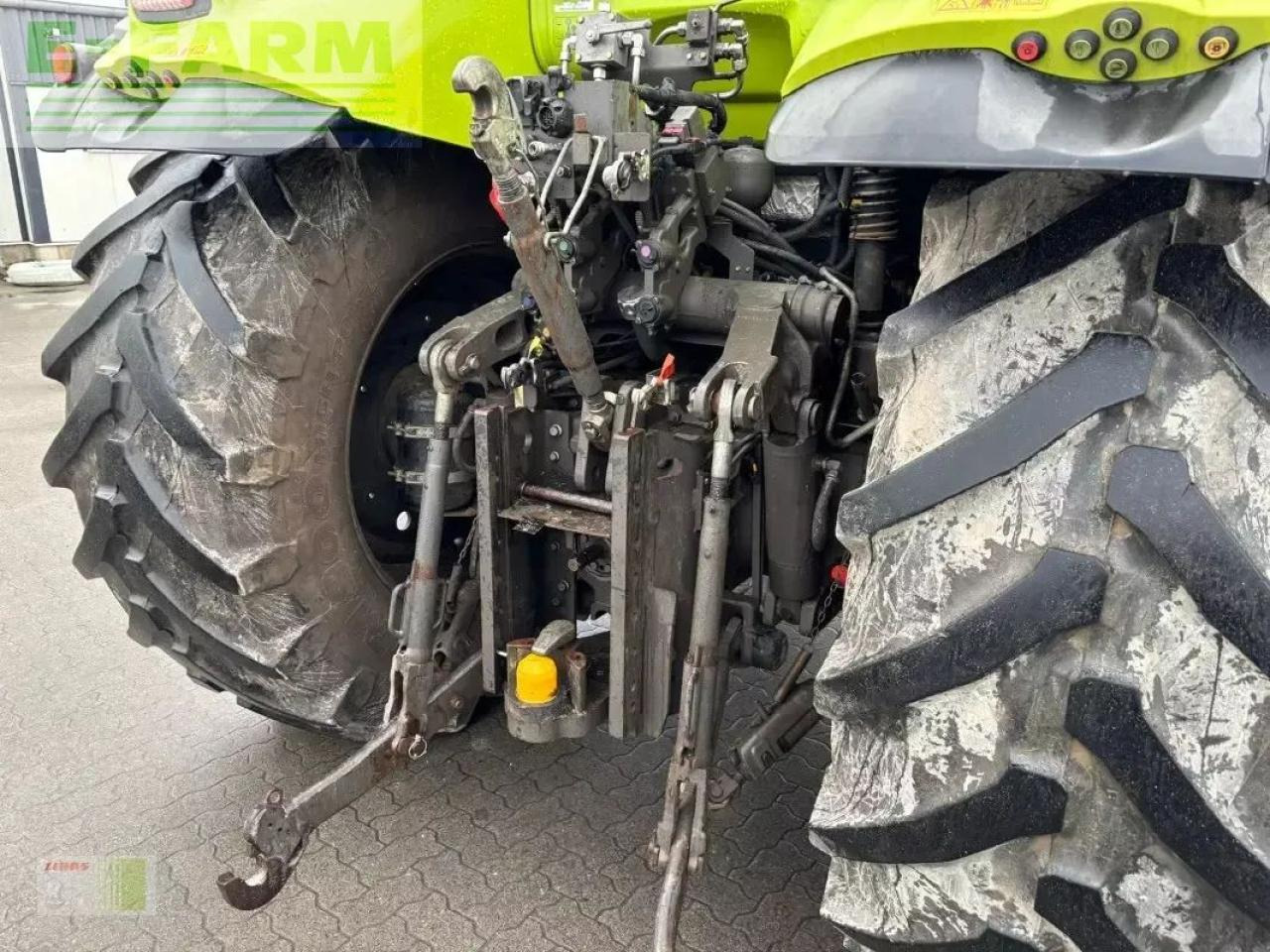 Tracteur agricole CLAAS axion 810 cmatic ( getriebe neu )