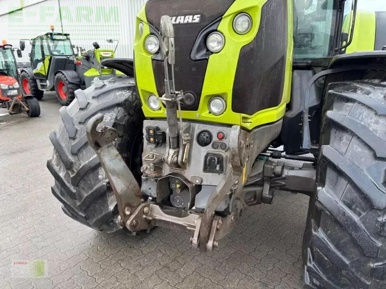 Tracteur agricole CLAAS axion 810 cmatic ( getriebe neu )