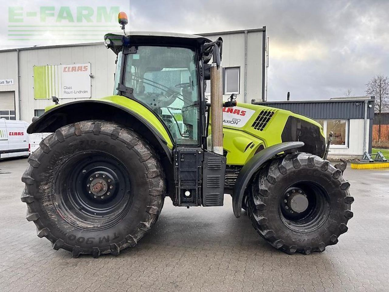 Tracteur agricole CLAAS axion 810 cmatic ( getriebe neu ) CMATIC