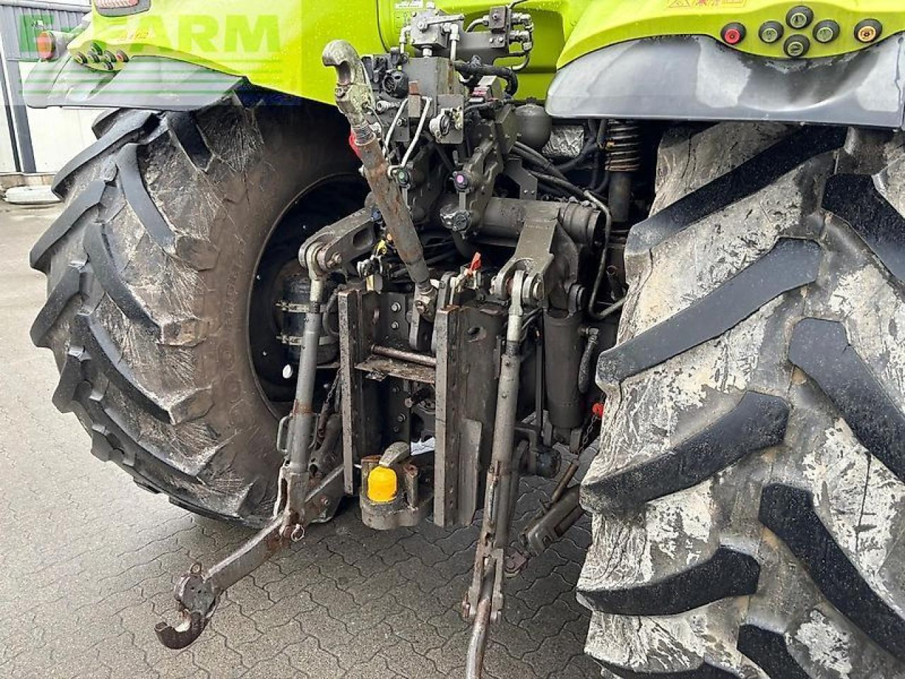 Tracteur agricole CLAAS axion 810 cmatic ( getriebe neu ) CMATIC