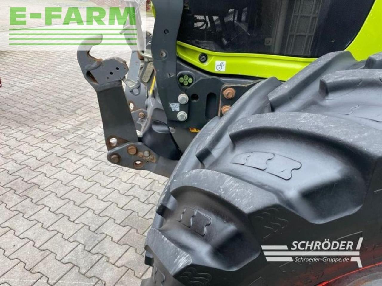 Tracteur agricole CLAAS axion 810 cmatic rtk