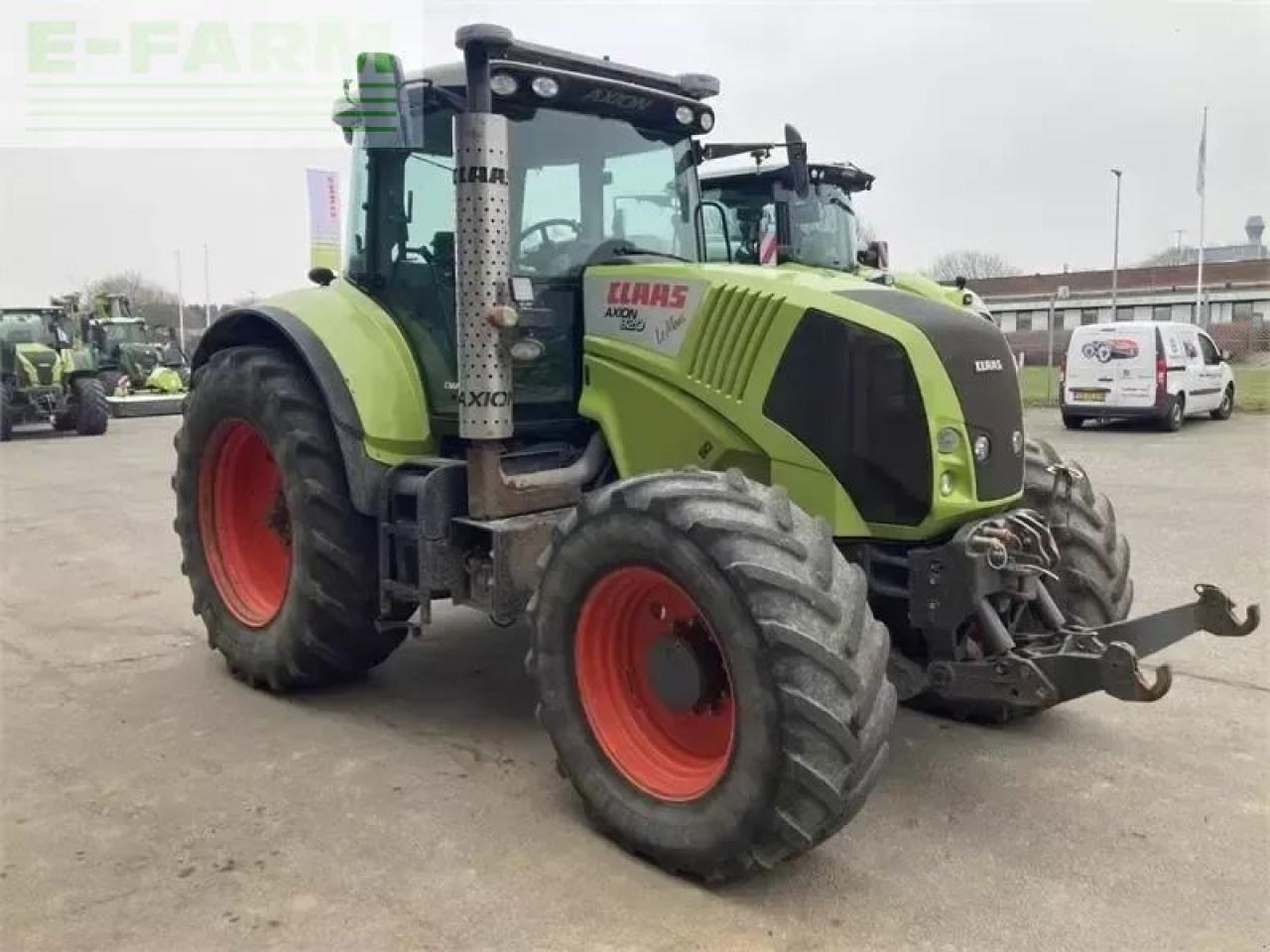 Tracteur agricole CLAAS axion 820 cmatic CMATIC