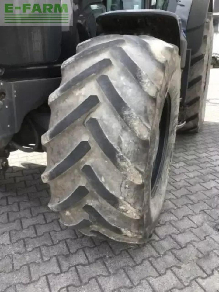 Tracteur agricole CLAAS axion 830