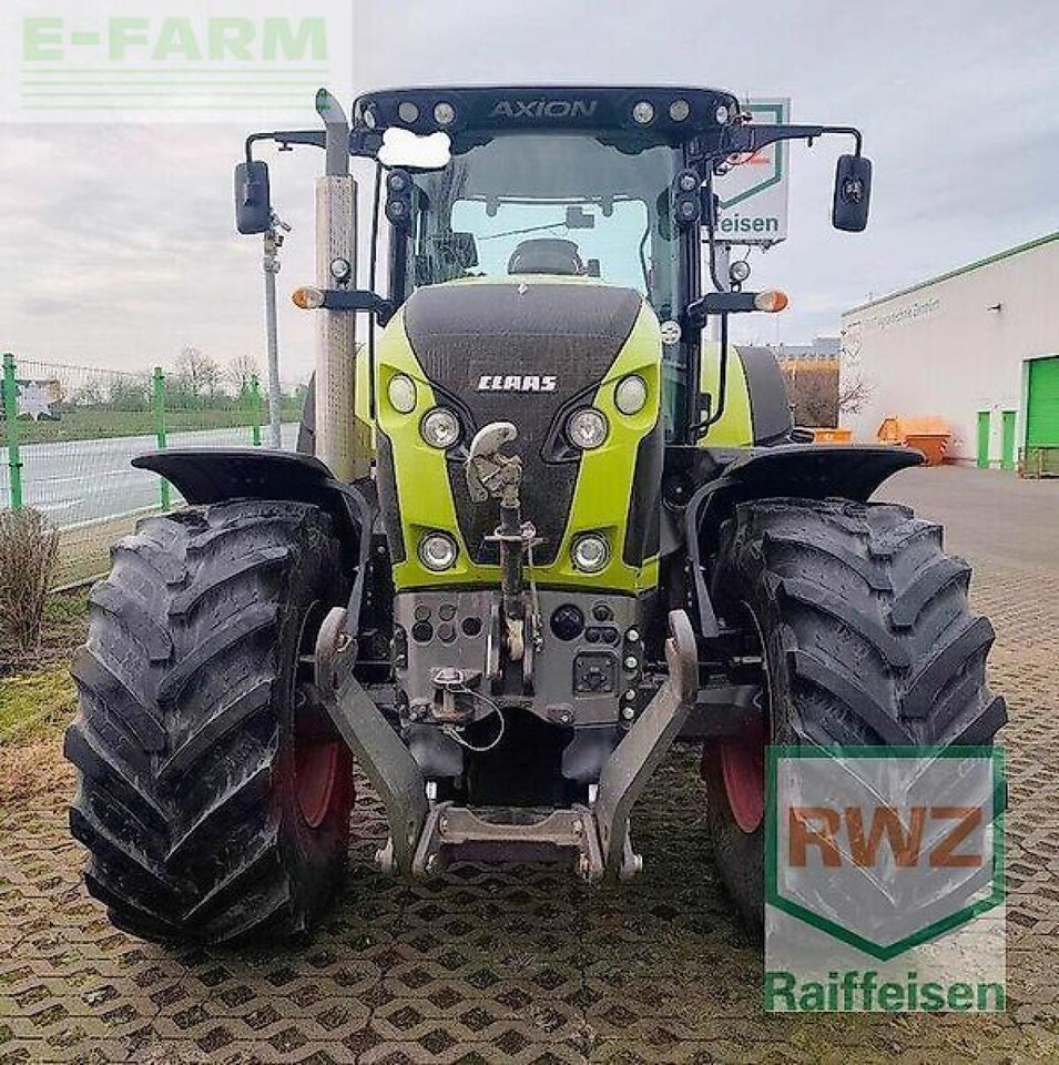 Tracteur agricole CLAAS axion 830