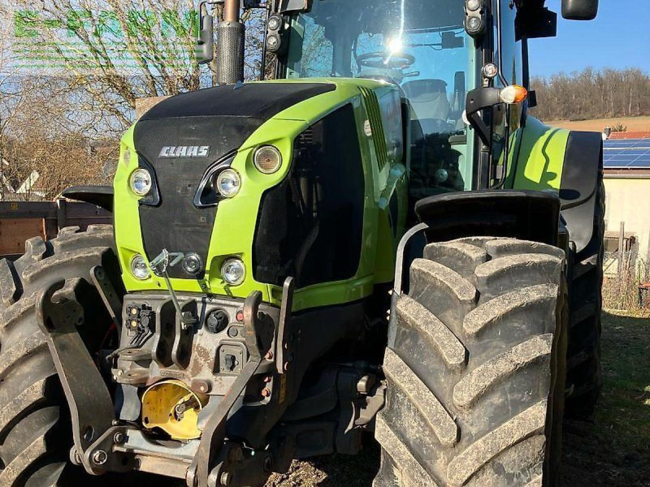 Tracteur agricole CLAAS axion 830