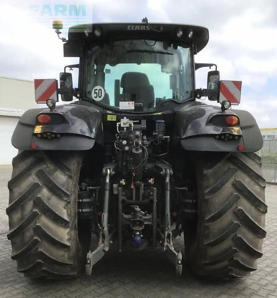 Tracteur agricole CLAAS axion 830