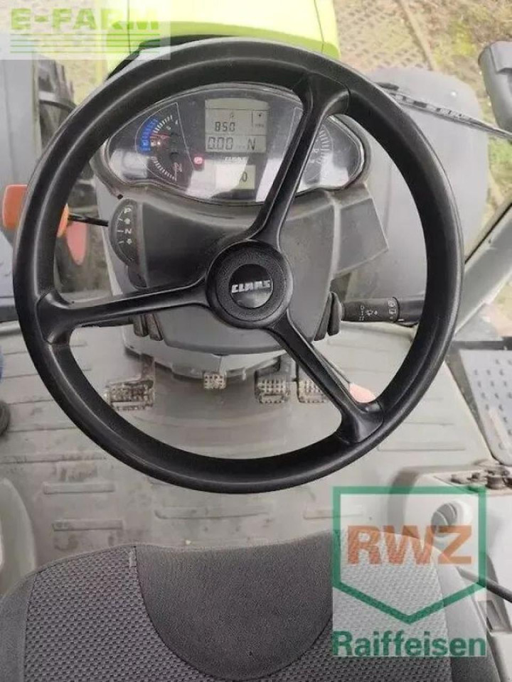 Tracteur agricole CLAAS axion 830