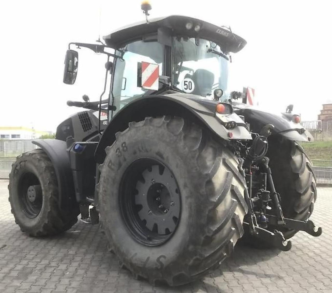 Tracteur agricole CLAAS axion 830