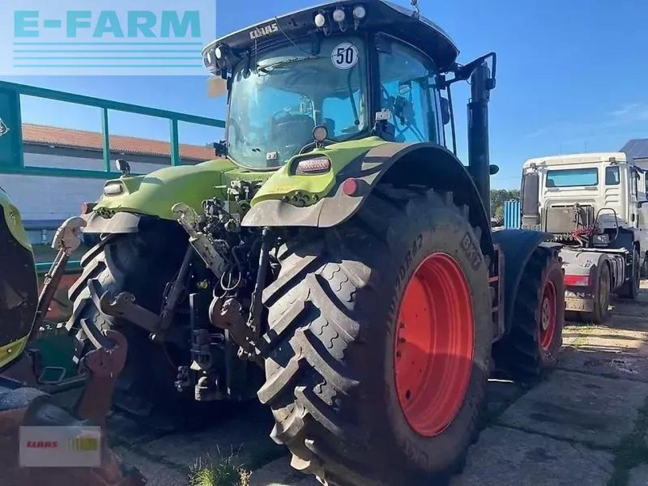 Tracteur agricole CLAAS axion 830