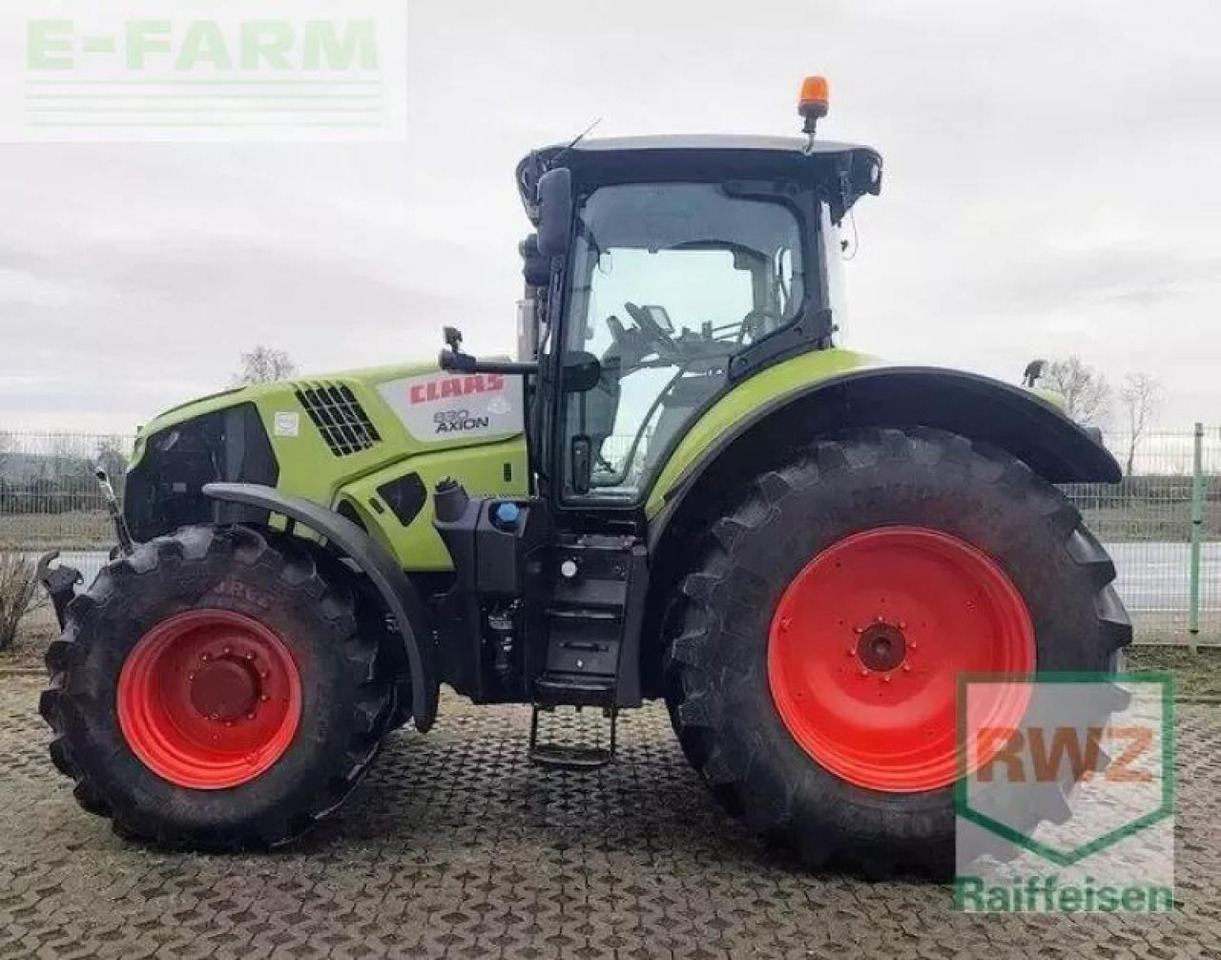Tracteur agricole CLAAS axion 830