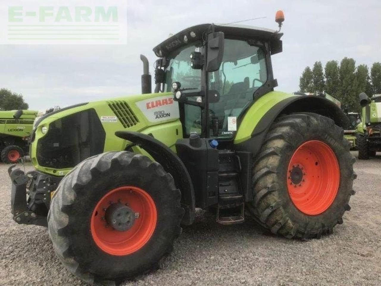 Tracteur agricole CLAAS axion 830