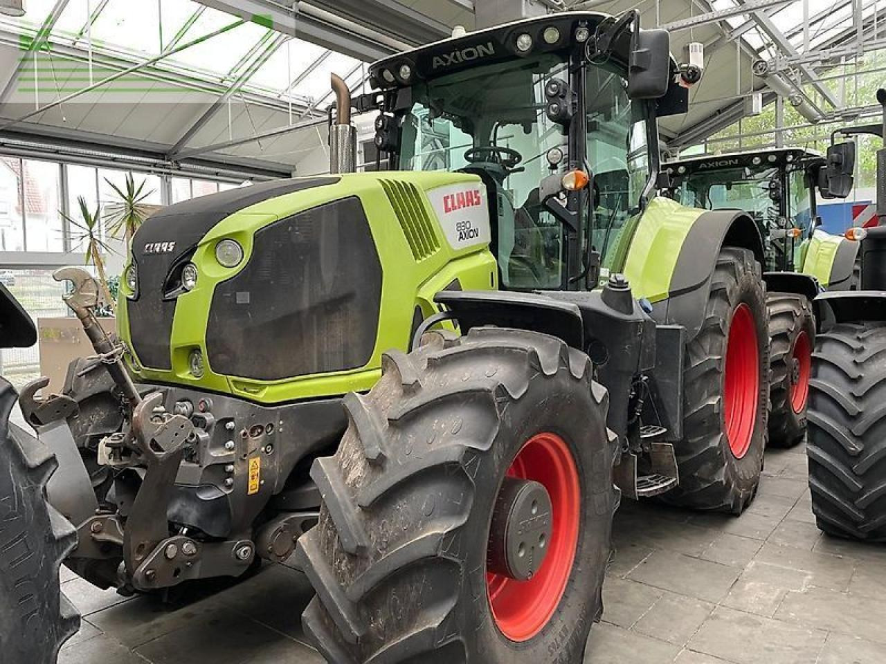Tracteur agricole CLAAS axion 830 c-matic CMATIC