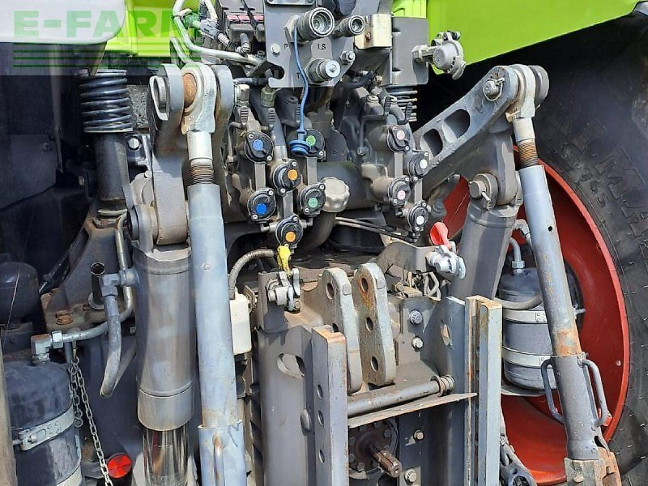 Tracteur agricole CLAAS axion 830 c-matic CMATIC