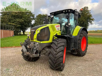 Tracteur agricole CLAAS axion 830 cebis