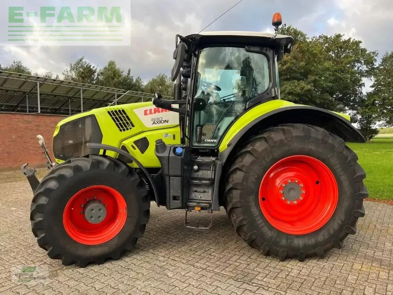 Tracteur agricole CLAAS axion 830 cebis