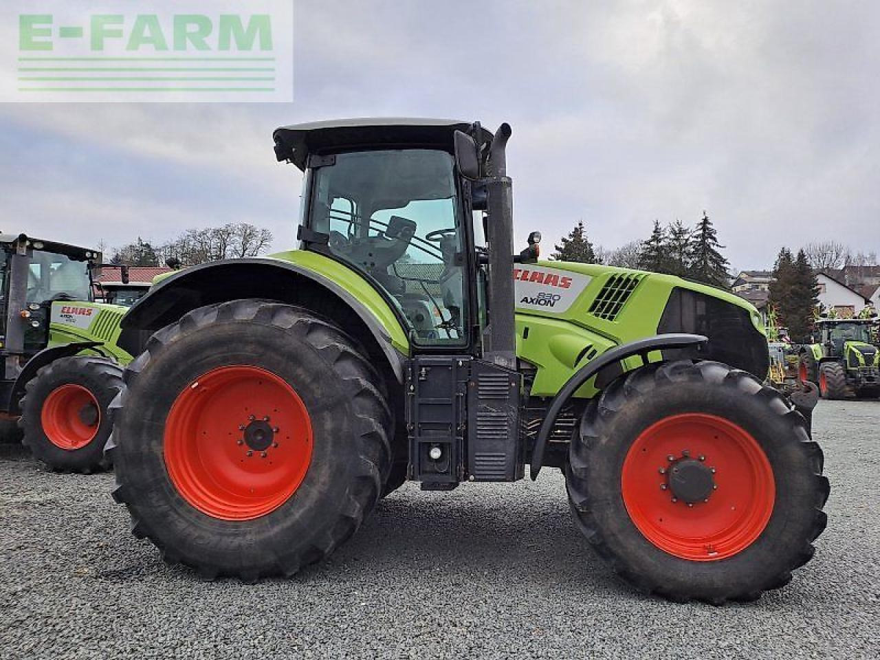 Tracteur agricole CLAAS axion 830 cebis