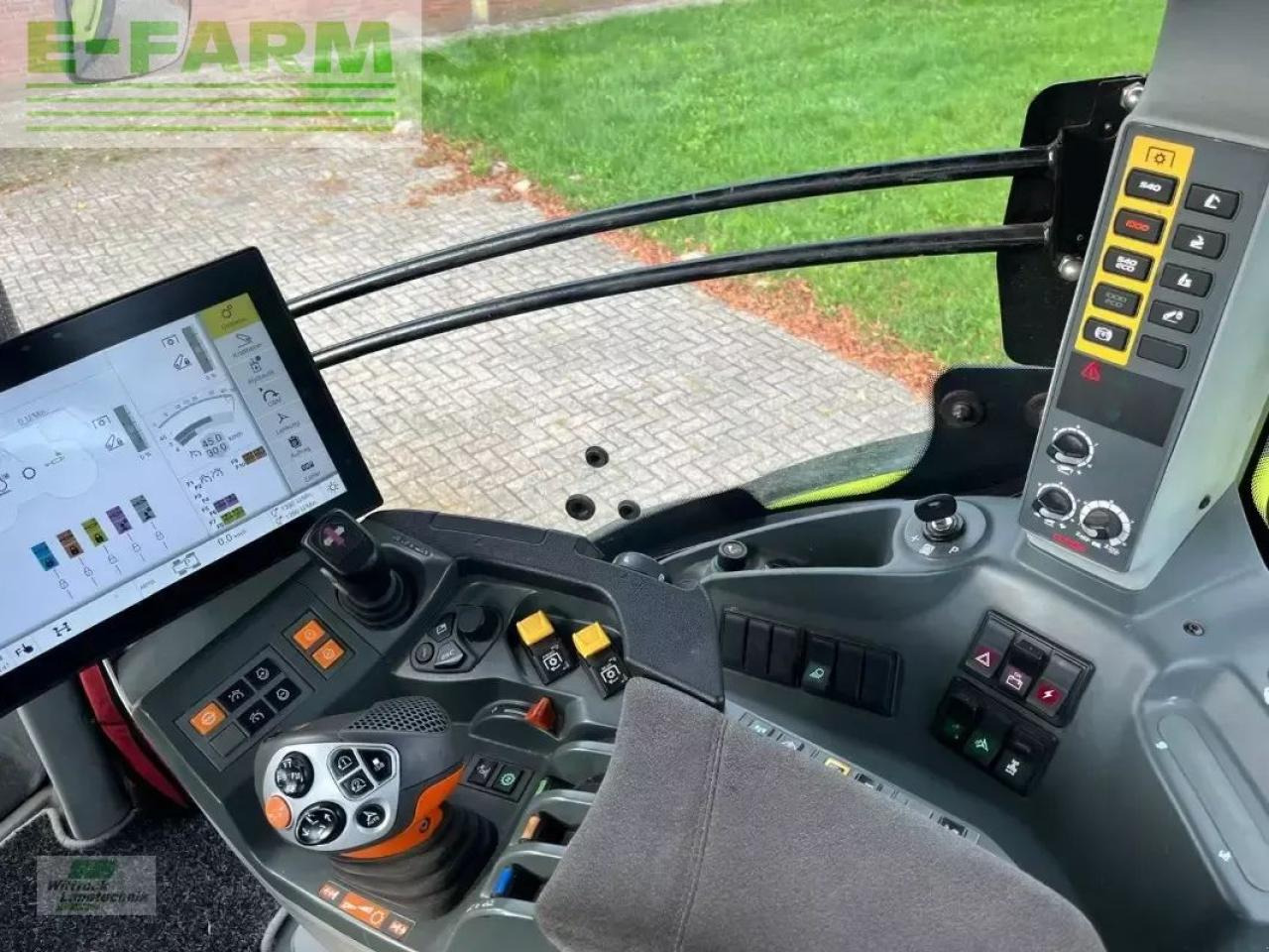 Tracteur agricole CLAAS axion 830 cebis