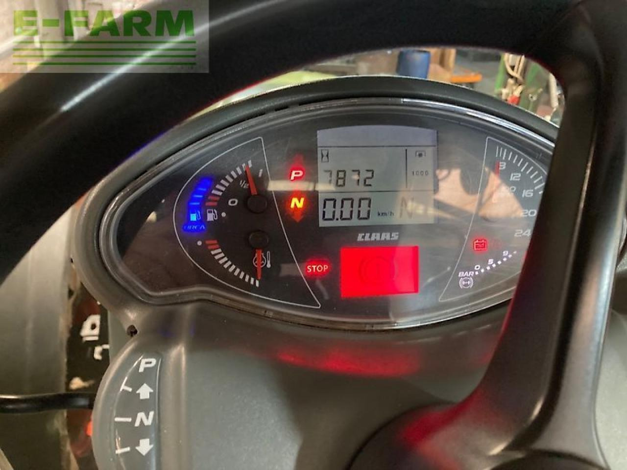 Tracteur agricole CLAAS axion 830 cebis