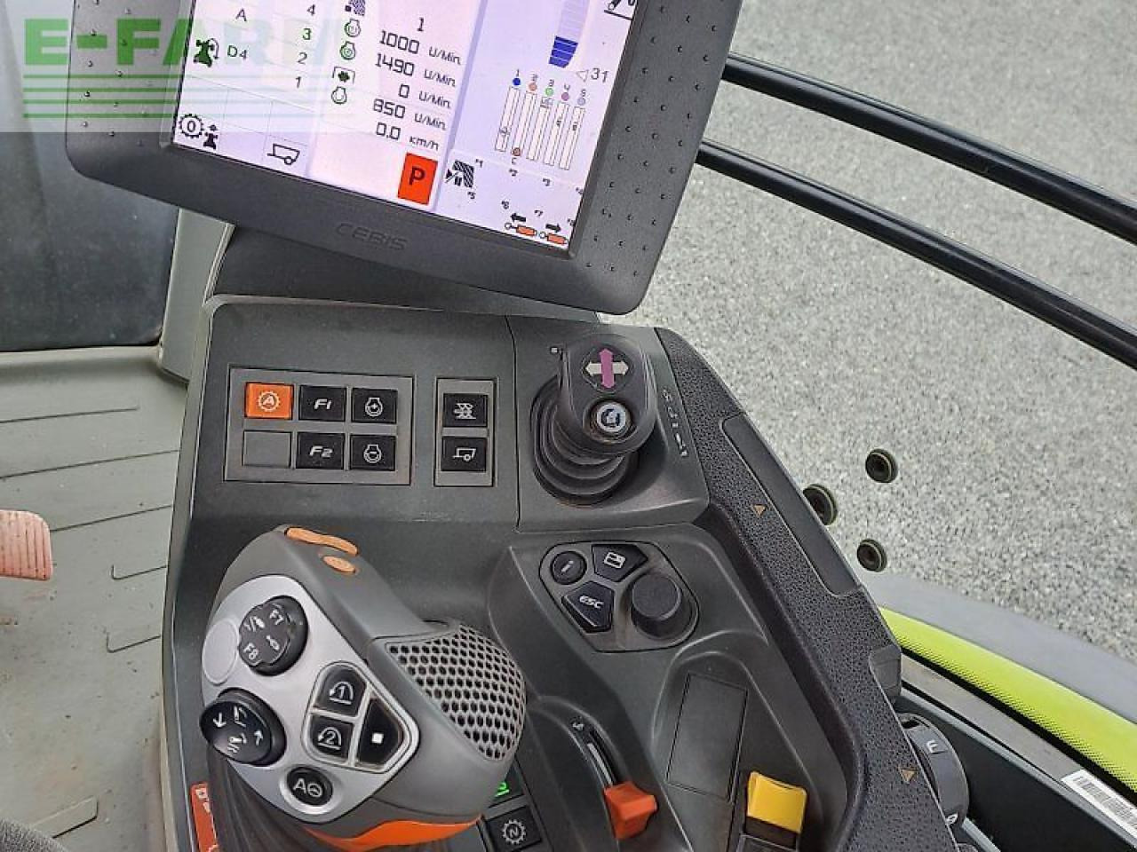 Tracteur agricole CLAAS axion 830 cebis