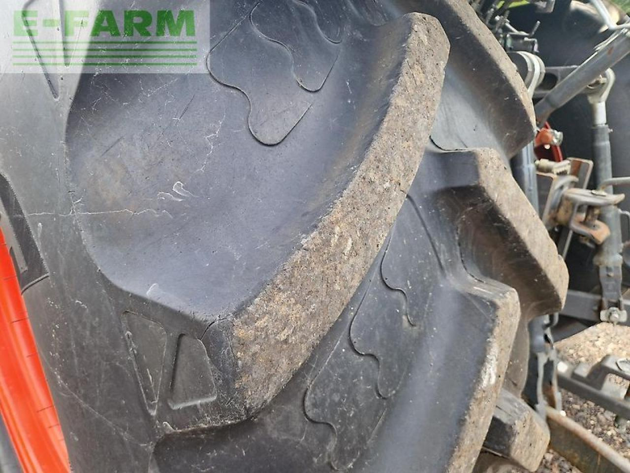 Tracteur agricole CLAAS axion 830 cis