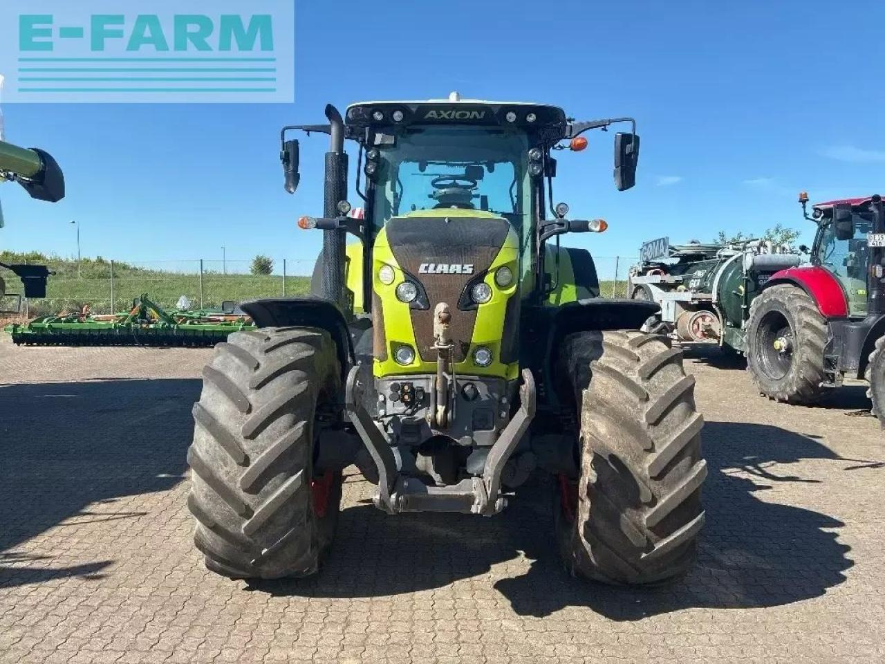 Tracteur agricole CLAAS axion 830 cis+