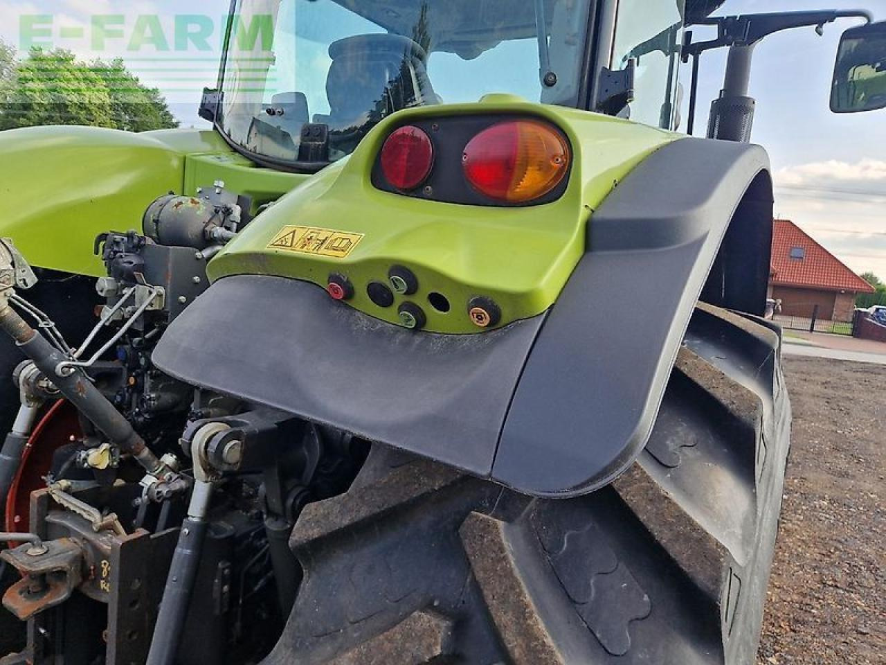 Tracteur agricole CLAAS axion 830 cis