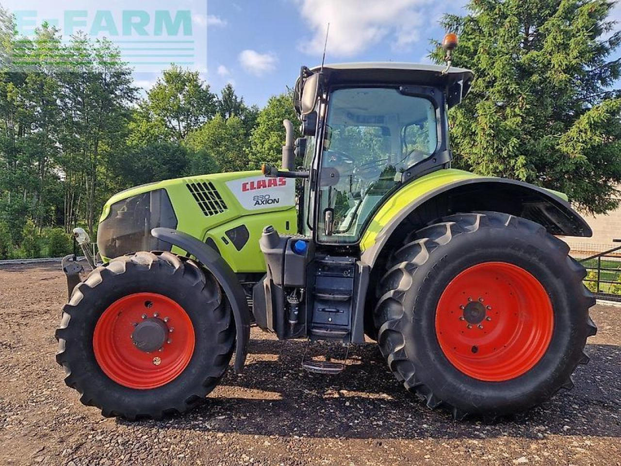 Tracteur agricole CLAAS axion 830 cis