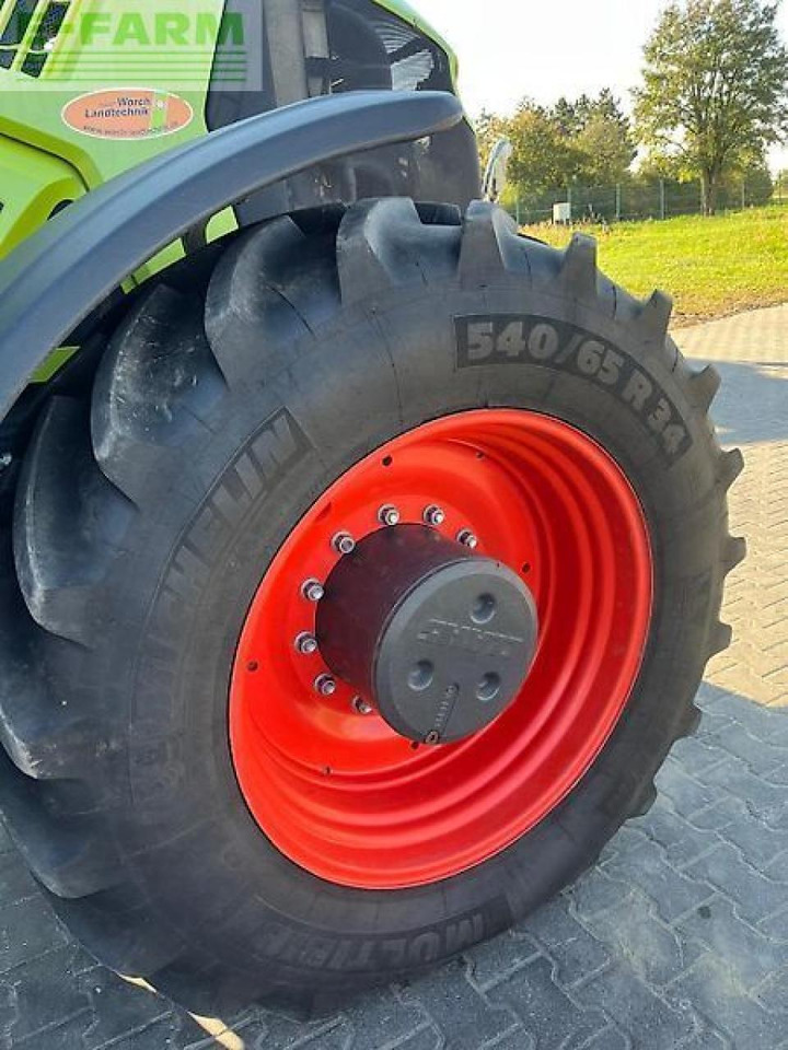Tracteur agricole CLAAS axion 830 cmatic