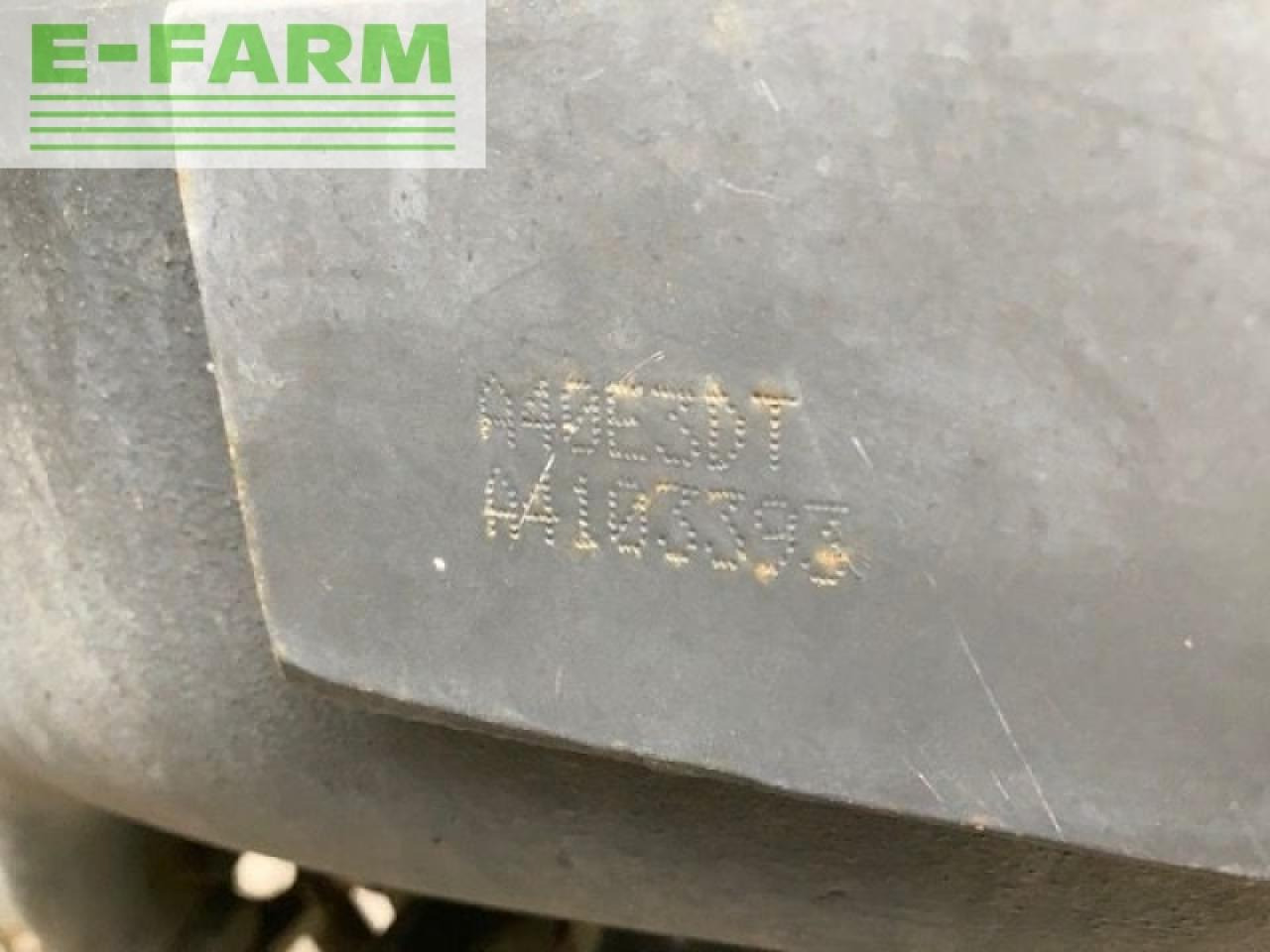 Tracteur agricole CLAAS axion 830 cmatic