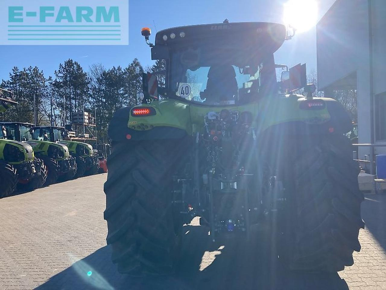 Tracteur agricole CLAAS axion 830 cmatic