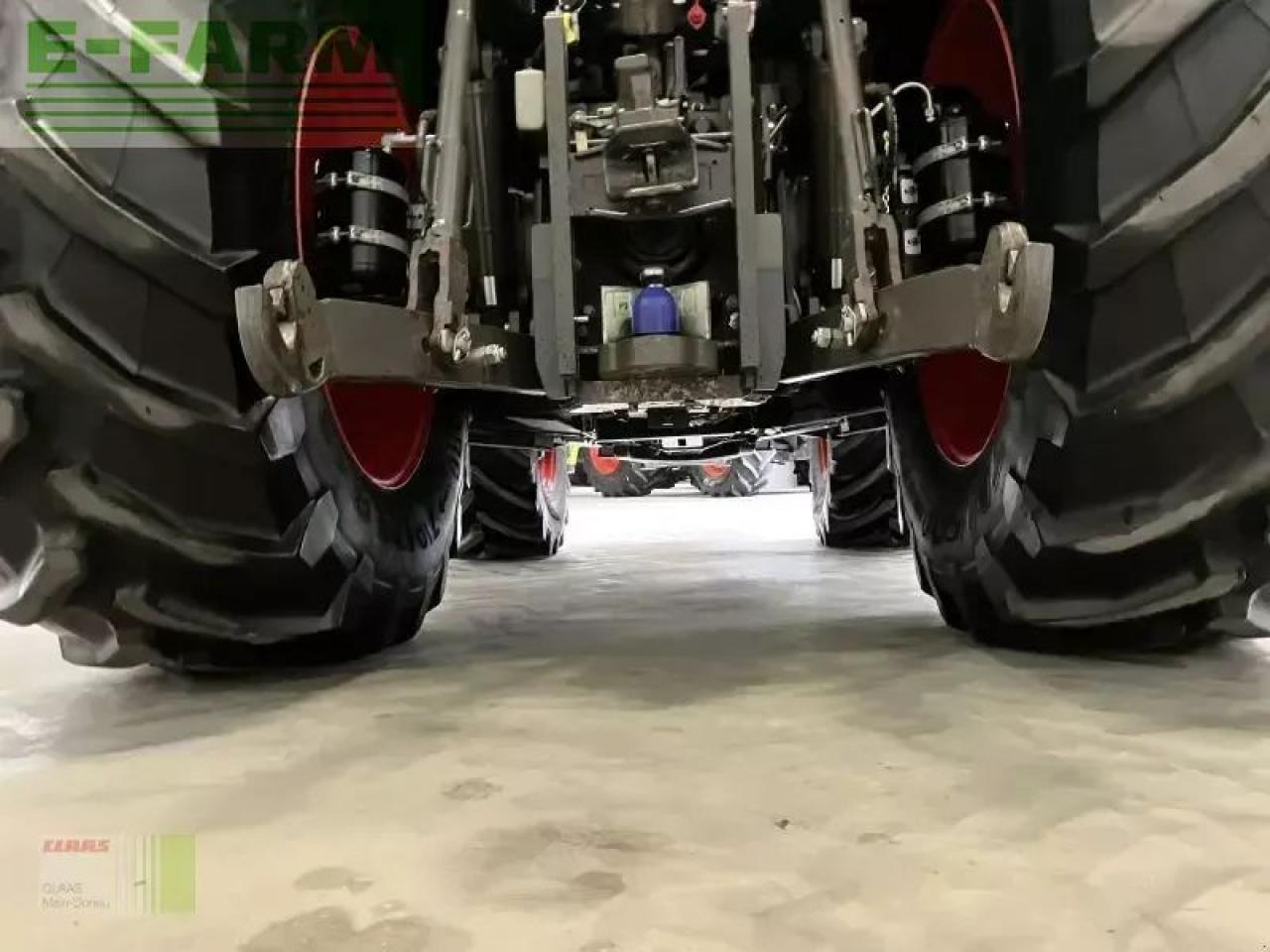 Tracteur agricole CLAAS axion 830 cmatic